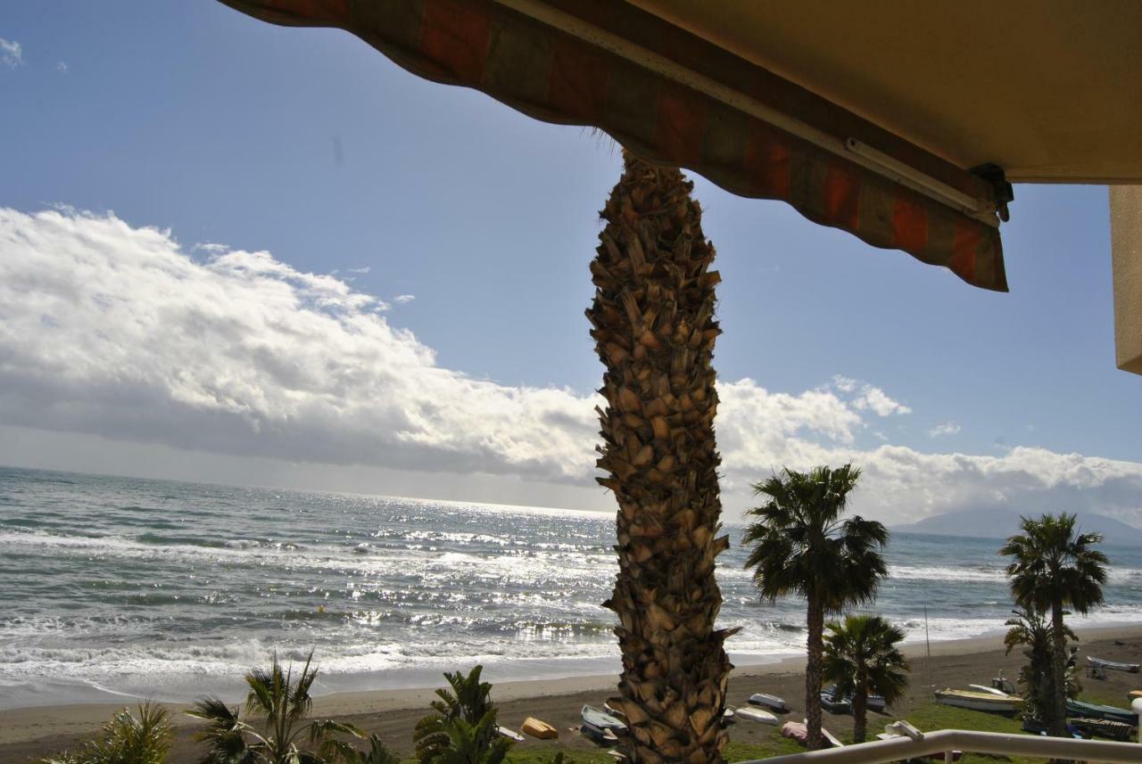 Apartamento Frente Al Mar,Primera Linea Rincón de la Victoria Extérieur photo