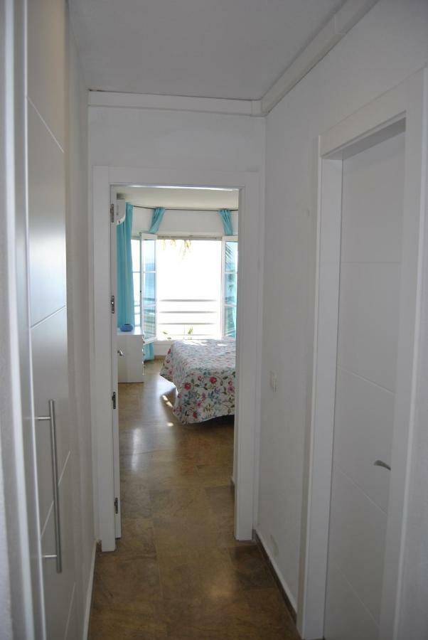 Apartamento Frente Al Mar,Primera Linea Rincón de la Victoria Extérieur photo
