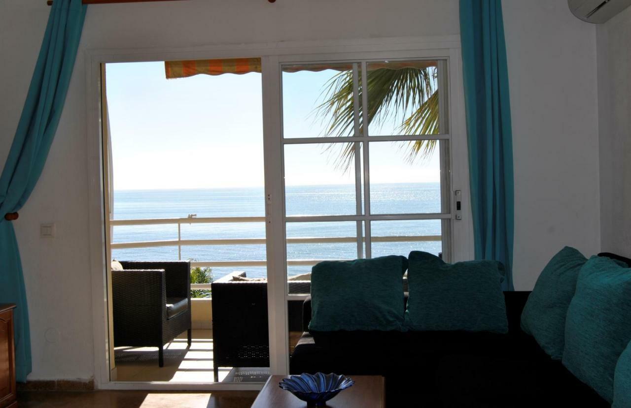 Apartamento Frente Al Mar,Primera Linea Rincón de la Victoria Extérieur photo