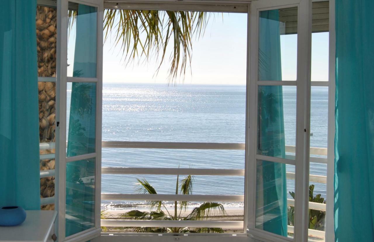 Apartamento Frente Al Mar,Primera Linea Rincón de la Victoria Extérieur photo